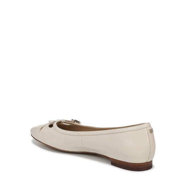 MARIA Flat